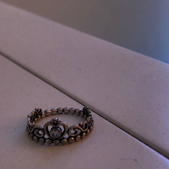 PANDORA PRINCESS RING - Picture 4 of 6